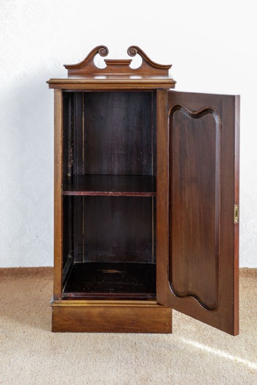 LATE 19TH CENTURY MAHOGANY POT CUPBOARD - ADDITIONAL PHOTO 4