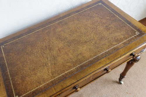VICTORIAN WALNUT WRITING TABLE - ADDITIONAL PHOTO 5