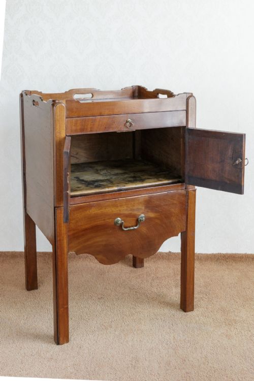 18TH CENTURY MAHOGANY TRAY TOP POT CUPBOARD - ADDITIONAL PHOTO 5