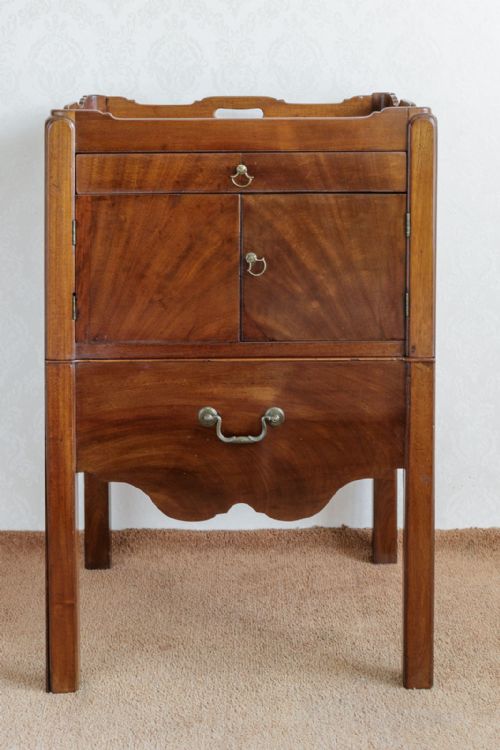 18TH CENTURY MAHOGANY TRAY TOP POT CUPBOARD - ADDITIONAL PHOTO 7