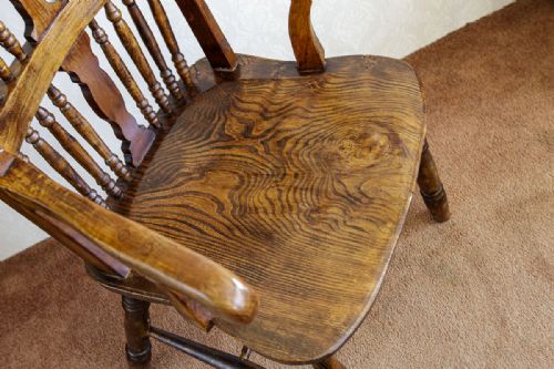 UNUSUAL HIGHBACK WINDSOR CHAIR WITH VERY DETAILED TURNINGS - ADDITIONAL PHOTO 5