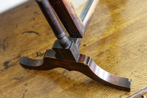 FINELY TURNED GEORGIAN DRESSING MIRROR IN MAHOGANY - ADDITIONAL PHOTO 3