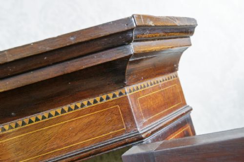 AN EXCELLENT HANGING CORNER CUPBOARD - ADDITIONAL PHOTO 4