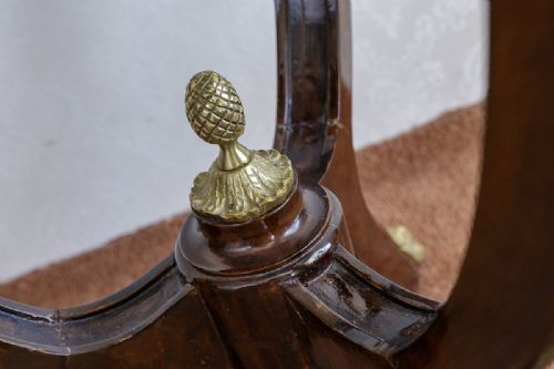 FRENCH CIRCULAR TABLE IN MAHOGANY AND WITH ORMOLU MOUNTS - ADDITIONAL PHOTO 3