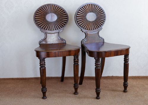 AN EXCELLENT PAIR OF REGENCY CHAIRS IN MAHOGANY - ADDITIONAL PHOTO 3