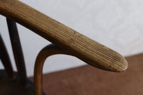 EARLY 19TH CENTURY HOOPBACK WINDSOR CHAIR IN ASH - ADDITIONAL PHOTO 4