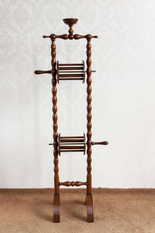 A VERY UNUSUAL 19TH CENTURY DOUBLE WOOL WINDER - ADDITIONAL PHOTO 1