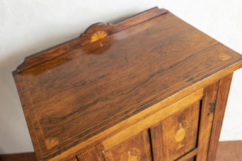 A LATE 19TH CENTURY MUSIC CABINET IN ROSEWOOD - ADDITIONAL PHOTO 5