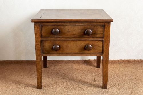 19th century commode stool in mahogany - CATEGORY: ANTIQUE FURNITURE - DATED 19TH CENTURY