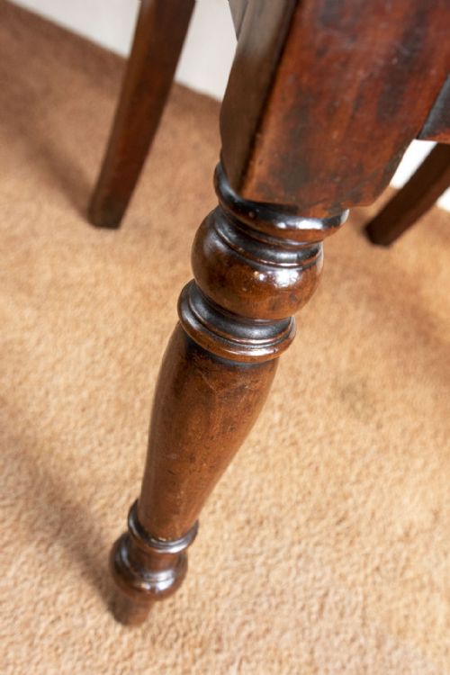 A VERY ATTRACTIVE SINGLE HALL CHAIR IN MAHOGANY - ADDITIONAL PHOTO 4