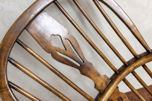 A GOOD EARLY EXAMPLE OF 19TH CENTURY HOOPBACK WINDSOR CHAIR - ADDITIONAL PHOTO 3