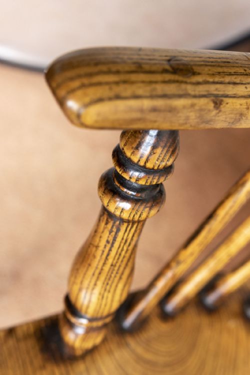 A GOOD EARLY EXAMPLE OF 19TH CENTURY HOOPBACK WINDSOR CHAIR - ADDITIONAL PHOTO 6