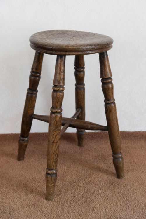 19th century stool in ash - CATEGORY: ANTIQUE STOOLS - DATED 19TH CENTURY