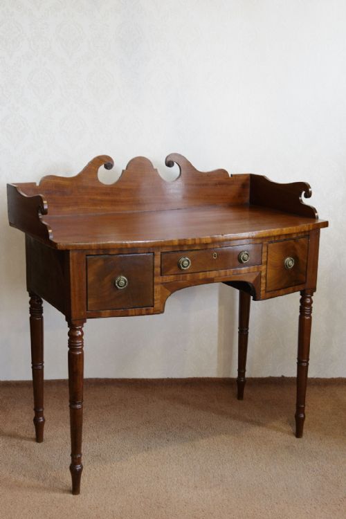 BOWFRONT SIDE TABLE WITH THREE DRAWERS - ADDITIONAL PHOTO 2