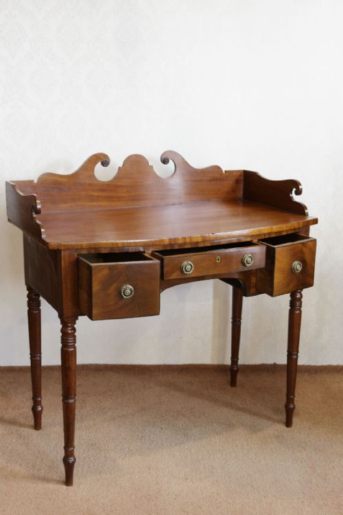 BOWFRONT SIDE TABLE WITH THREE DRAWERS - ADDITIONAL PHOTO 3