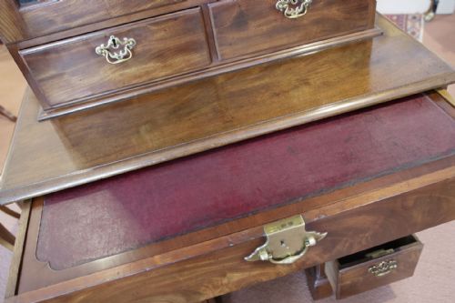 18TH CENTURY MAHOGANY SECRETAIRE BOOKCASE - ADDITIONAL PHOTO 2
