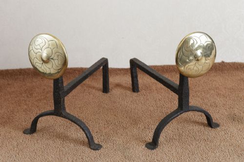 good pair of 18th century forged iron and brass fire dogs - CATEGORY: ANTIQUE FIREPLACES - DATED 18TH CENTURY