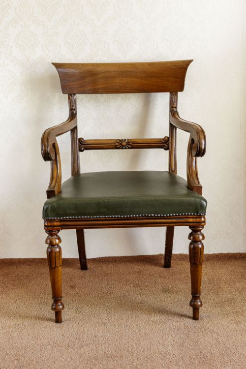 very good george iii carver chair - CATEGORY: ANTIQUE CHAIRS - DATED 19TH CENTURY