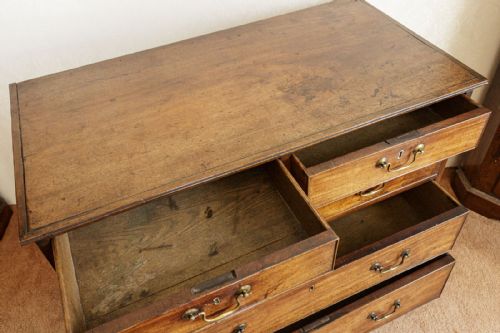 GEORGE III PERIOD DRESSING CHEST - ADDITIONAL PHOTO 4