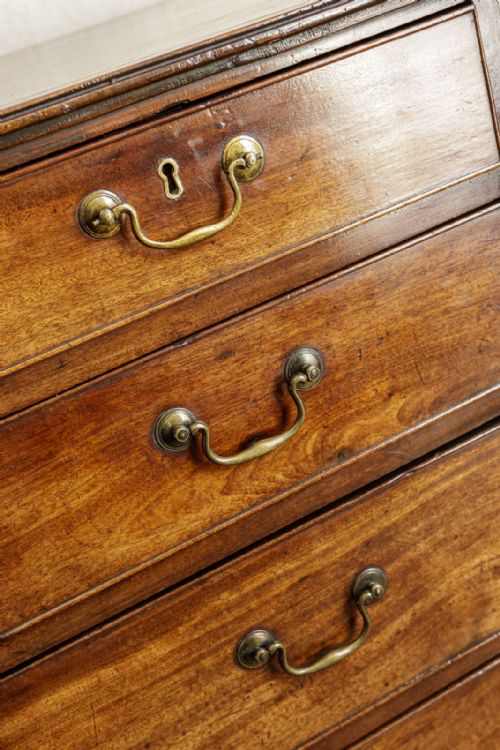 GEORGE III PERIOD DRESSING CHEST - ADDITIONAL PHOTO 7