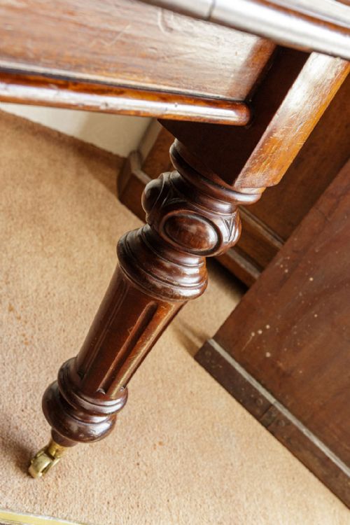 SMART VICTORIAN EXTENDING DINING TABLE IN MAHOGANY - ADDITIONAL PHOTO 2