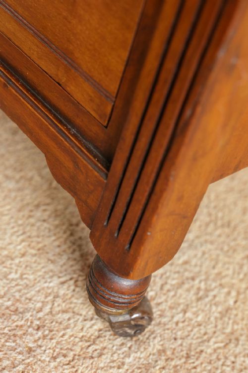 LATE VICTORIAN KNEEHOLE DESK IN WALNUT - ADDITIONAL PHOTO 10