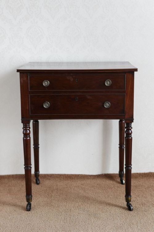 GEORGIAN MAHOGANY DOUBLE SIDED WORK TABLE - ADDITIONAL PHOTO 10