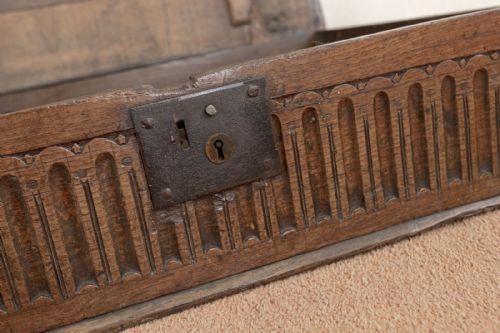 GOOD 17TH CENTURY OAK BIBLE BOX - ADDITIONAL PHOTO 9