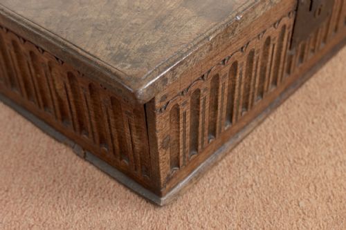 GOOD 17TH CENTURY OAK BIBLE BOX - ADDITIONAL PHOTO 2