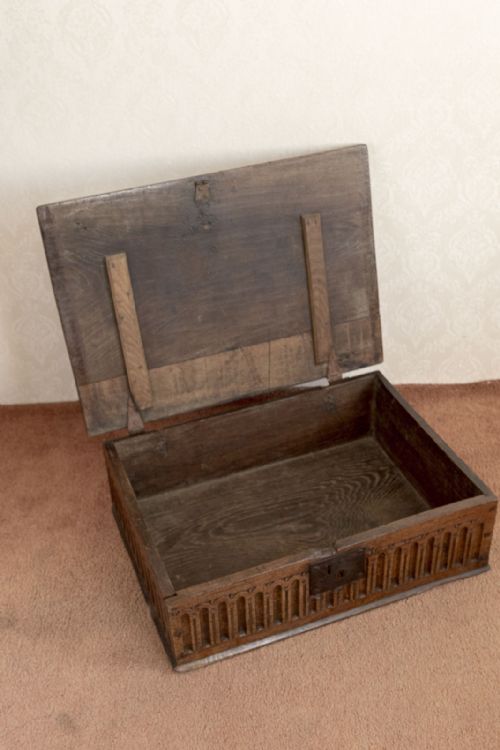 GOOD 17TH CENTURY OAK BIBLE BOX - ADDITIONAL PHOTO 10