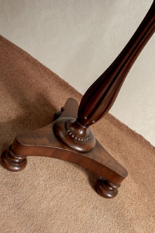 WONDERFUL CIRCULAR PEDESTAL STYLE TABLE IN MAHOGANY - ADDITIONAL PHOTO 4