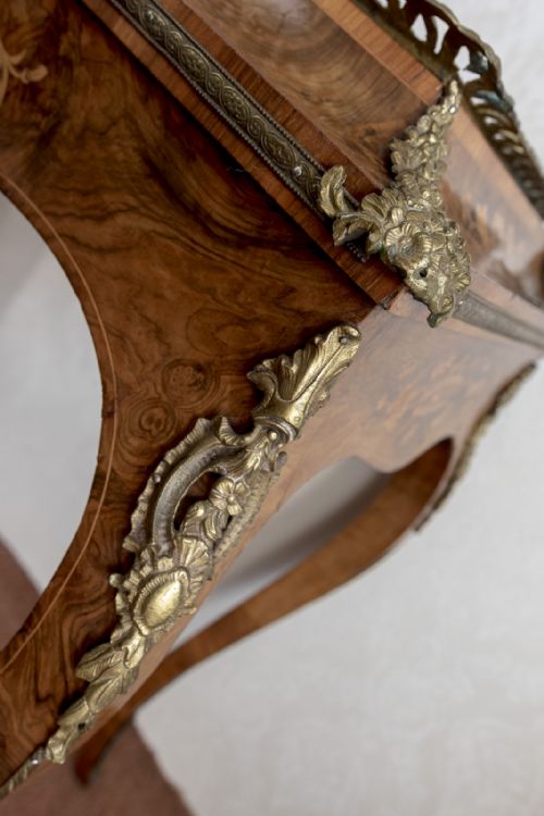 WALNUT PLANT STAND - ADDITIONAL PHOTO 2