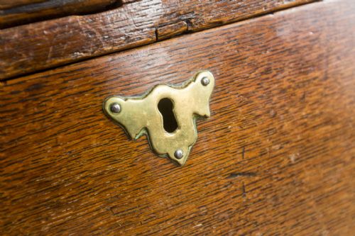 GOOD LATE 18TH CENTURY CHEST OF DRAWERS - ADDITIONAL PHOTO 5