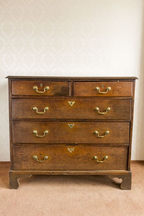 GOOD LATE 18TH CENTURY CHEST OF DRAWERS - ADDITIONAL PHOTO 8
