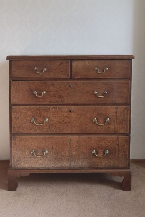 GOOD LATE 18TH CENTURY FIVE DRAWER DRESSING CHEST - ADDITIONAL PHOTO 7