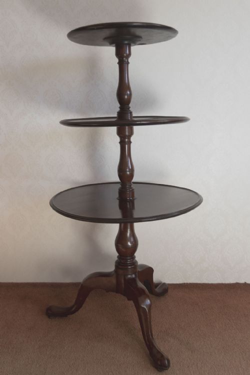 late 18th century mahogany three tier dumb waiter - CATEGORY: ANTIQUE FURNITURE - DATED 18TH CENTURY