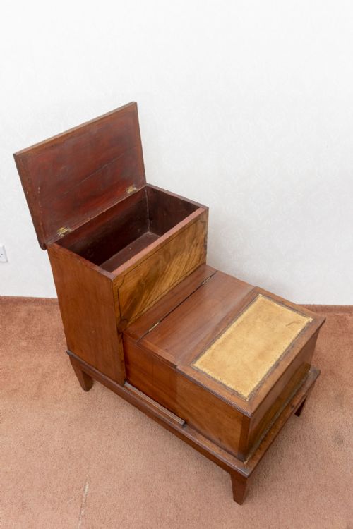 GOOD SET OF EARLY 19TH CENTURY MAHOGANY LIBRARY STEPS - ADDITIONAL PHOTO 5