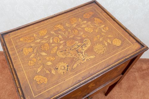 A VERY ATTRACTIVE EARLY 19TH CENTURY SIDE CABINET - ADDITIONAL PHOTO 5