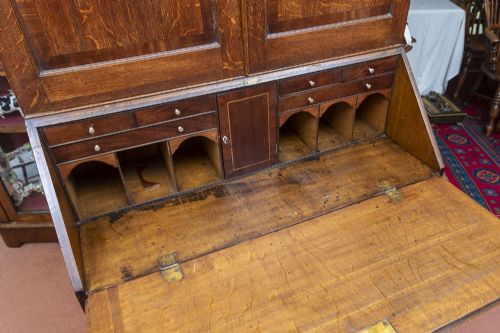 OAK BUREAUBOOKCASE OF SMALL SIZE - ADDITIONAL PHOTO 5