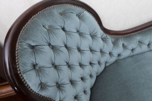 VERY PRETTY CHAISE LOUNGE OF SMALL SIZE - ADDITIONAL PHOTO 3