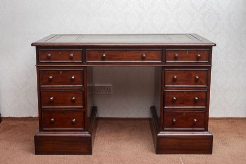 19th century mahogany desk - CATEGORY: ANTIQUE DESKS - DATED 19TH CENTURY