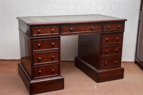 19TH CENTURY MAHOGANY DESK - ADDITIONAL PHOTO 6