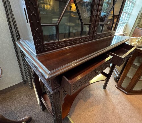MAHOGANY CHIPPENDALE STYLE SIDE CABINET - ADDITIONAL PHOTO 2