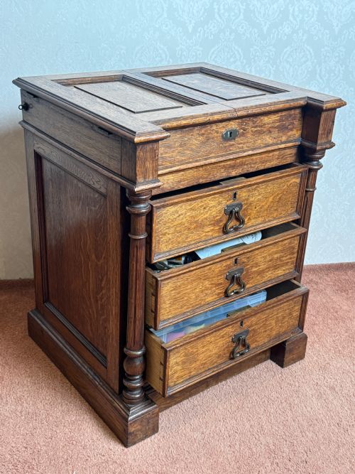 OAK ANTIQUE ARTIST MATERIALS TABLE - ADDITIONAL PHOTO 15