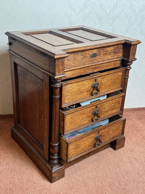 OAK ANTIQUE ARTIST MATERIALS TABLE - ADDITIONAL PHOTO 16