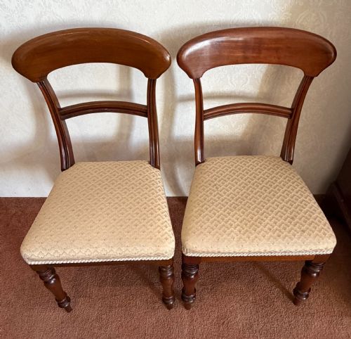 SET OF TEN MAHOGANY DINING CHAIRS - ADDITIONAL PHOTO 4