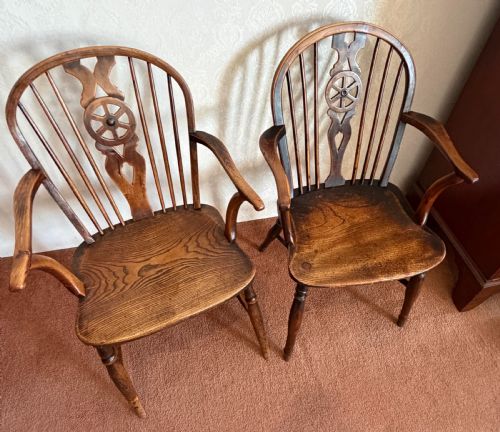NEAR PAIR ANTIQUE WHEELBACK WINDSOR CHAIRS