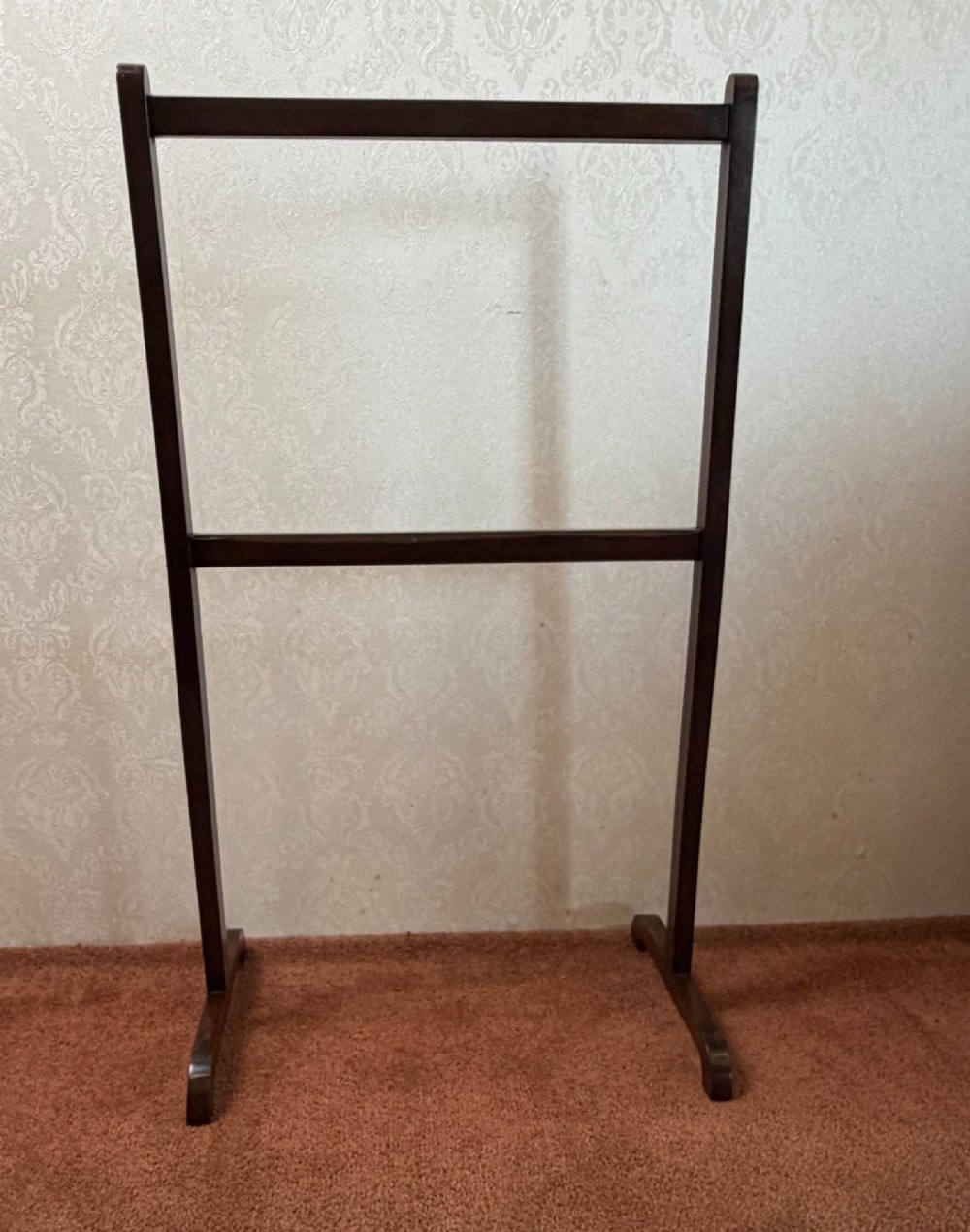 Good early 19th century mahogany towel rail.