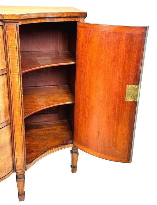 GEORGIAN 18TH CENTURY SERPENTINE SIDE CABINET COMMODE - ADDITIONAL PHOTO 10