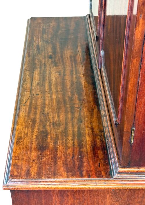 18TH CENTURY CHIPPENDALE MAHOGANY LIBRARY BOOKCASE - ADDITIONAL PHOTO 9